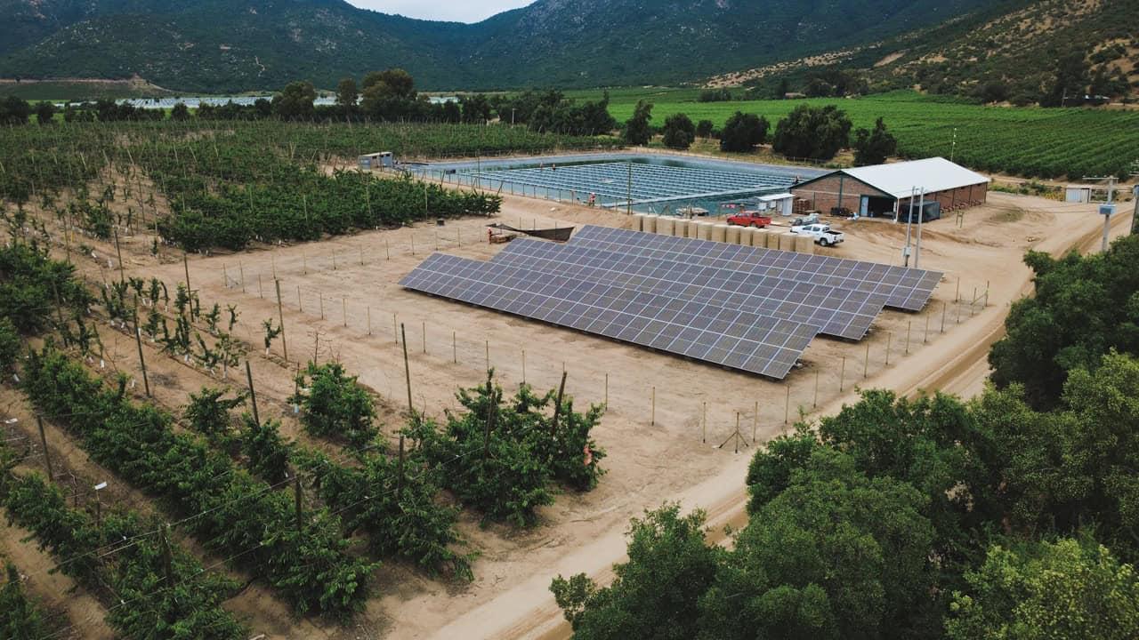 Instalación solar Garcés Fruit Huaico