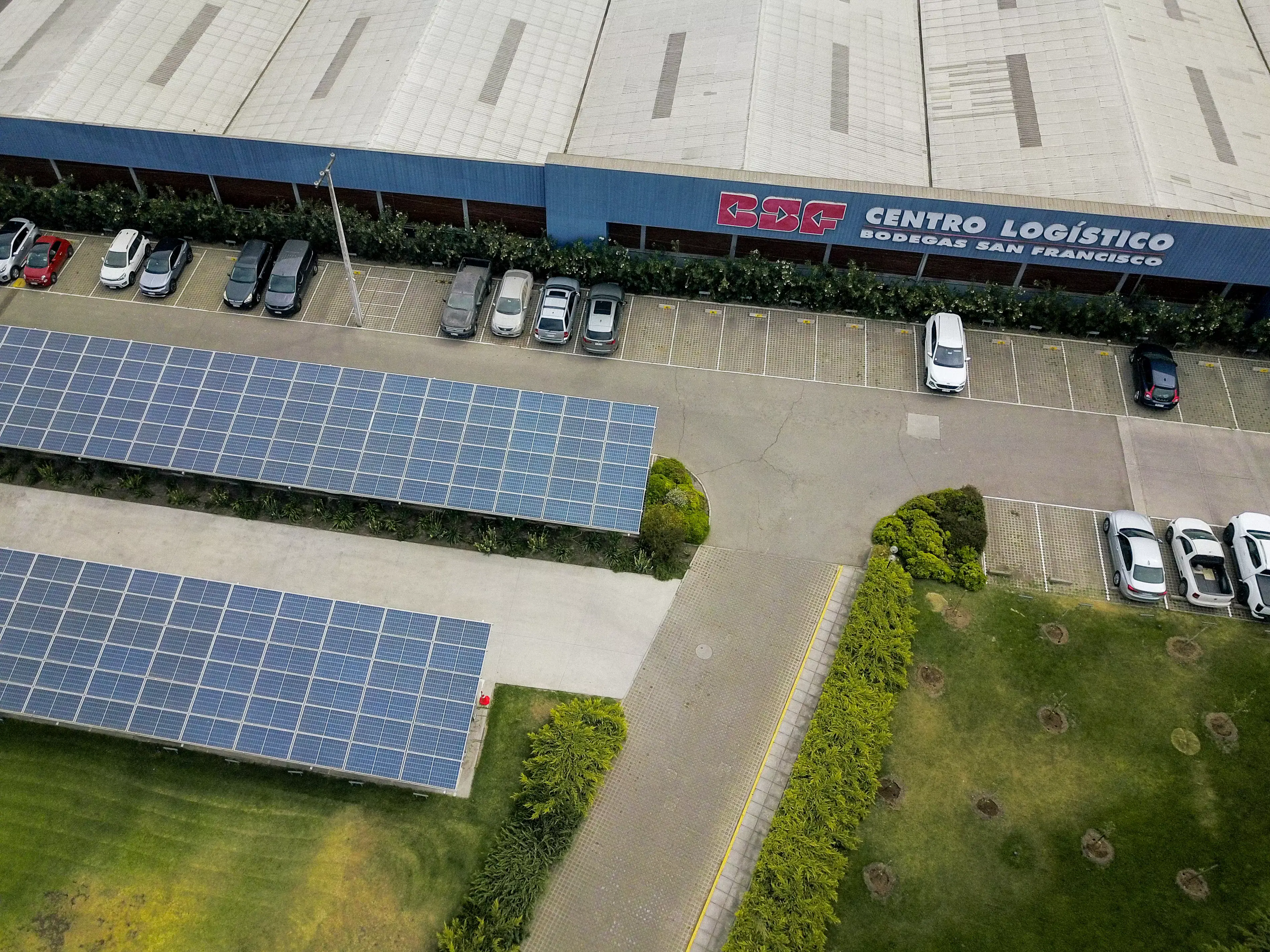 Proyecto de energía solar Bodegas San Francisco