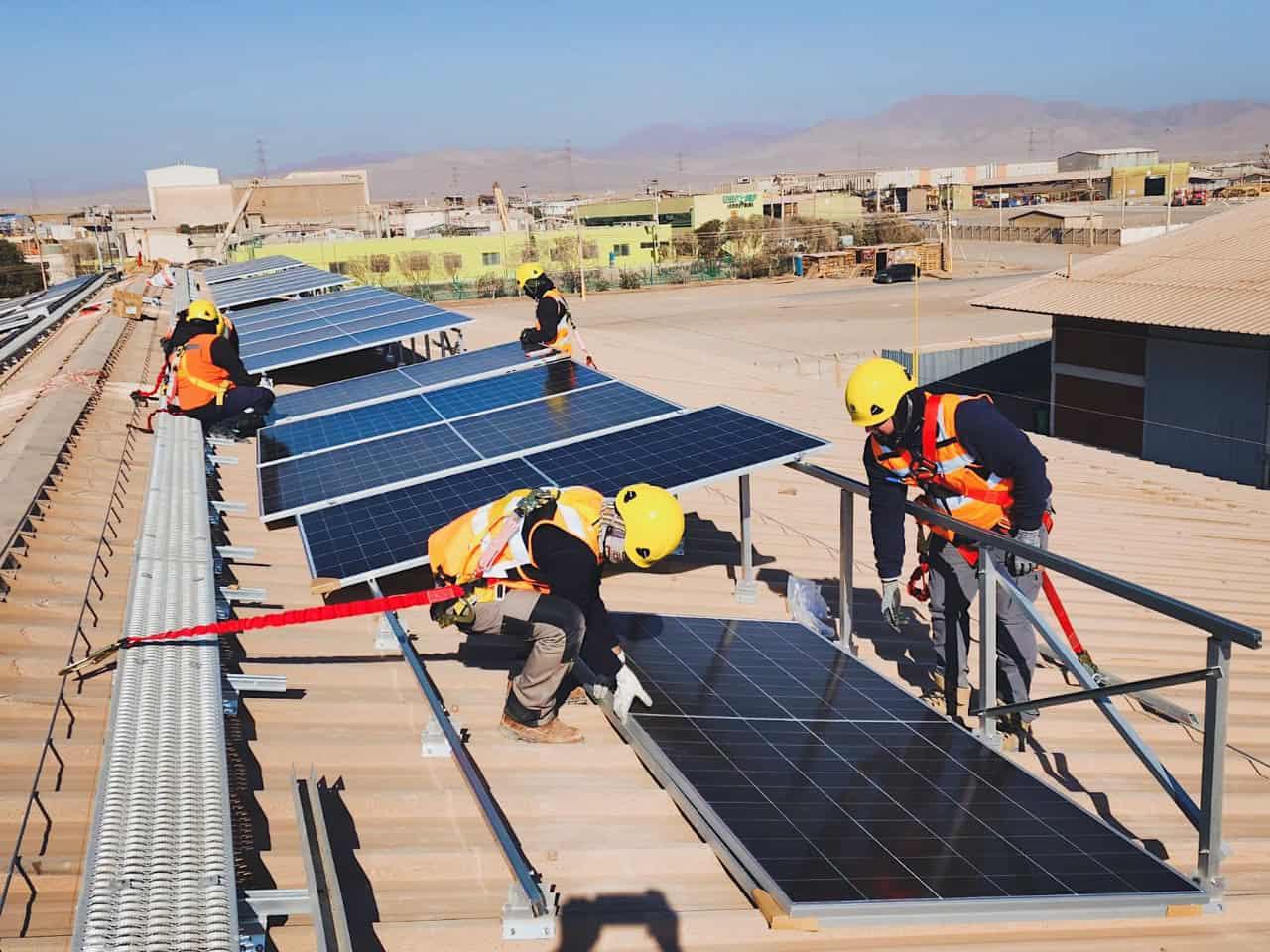 Instalación solar BSF Antofagasta