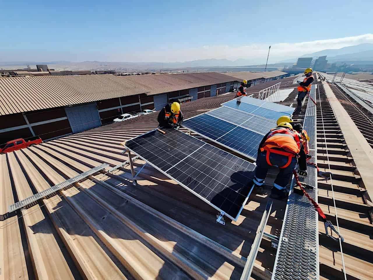 Instalación solar BSF Antofagasta