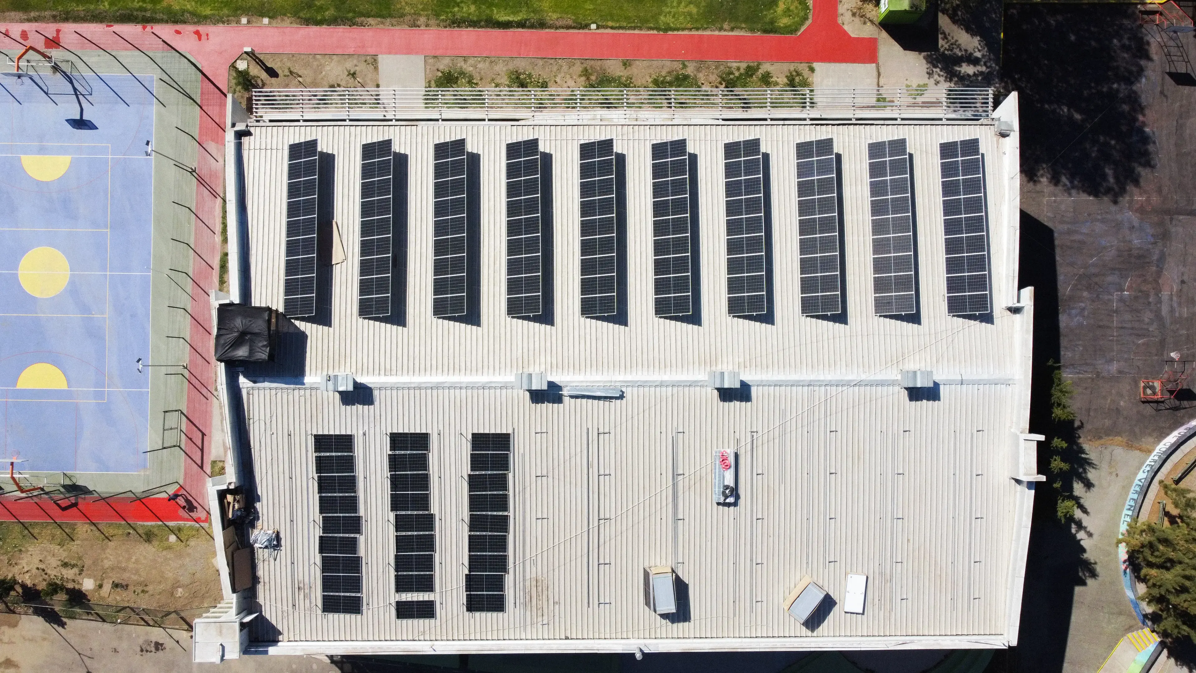 Instalación solar ISP School