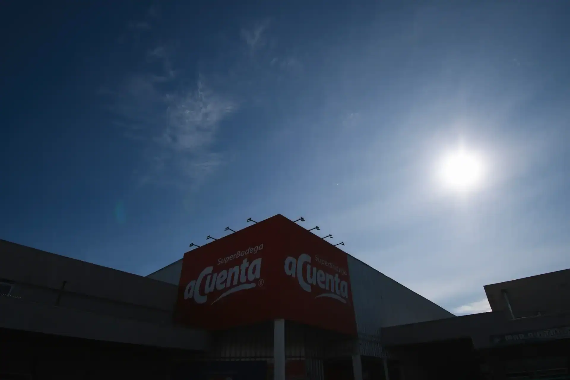 Instalación solar Supermercado Dabed