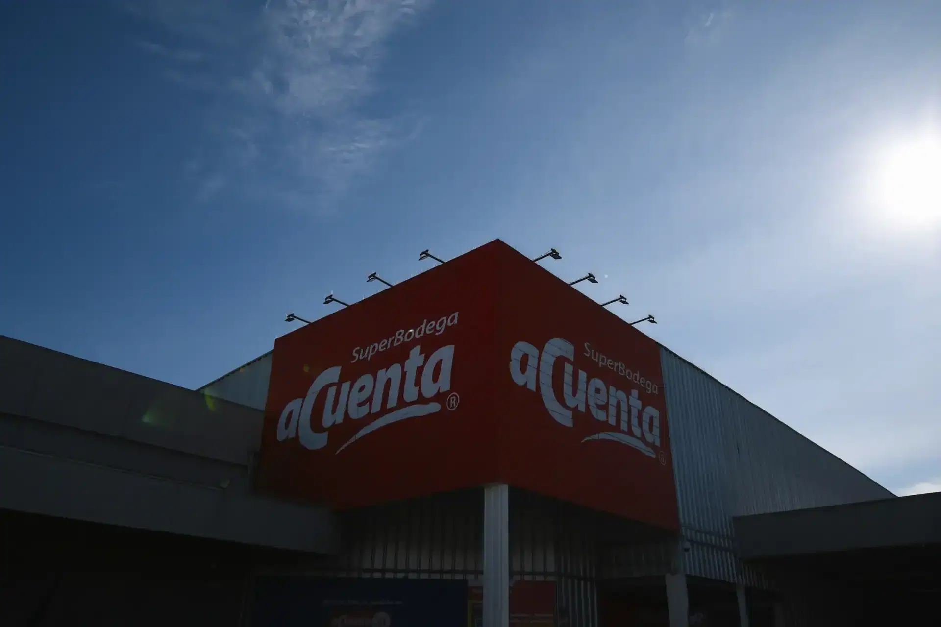 Instalación solar Supermercado Dabed