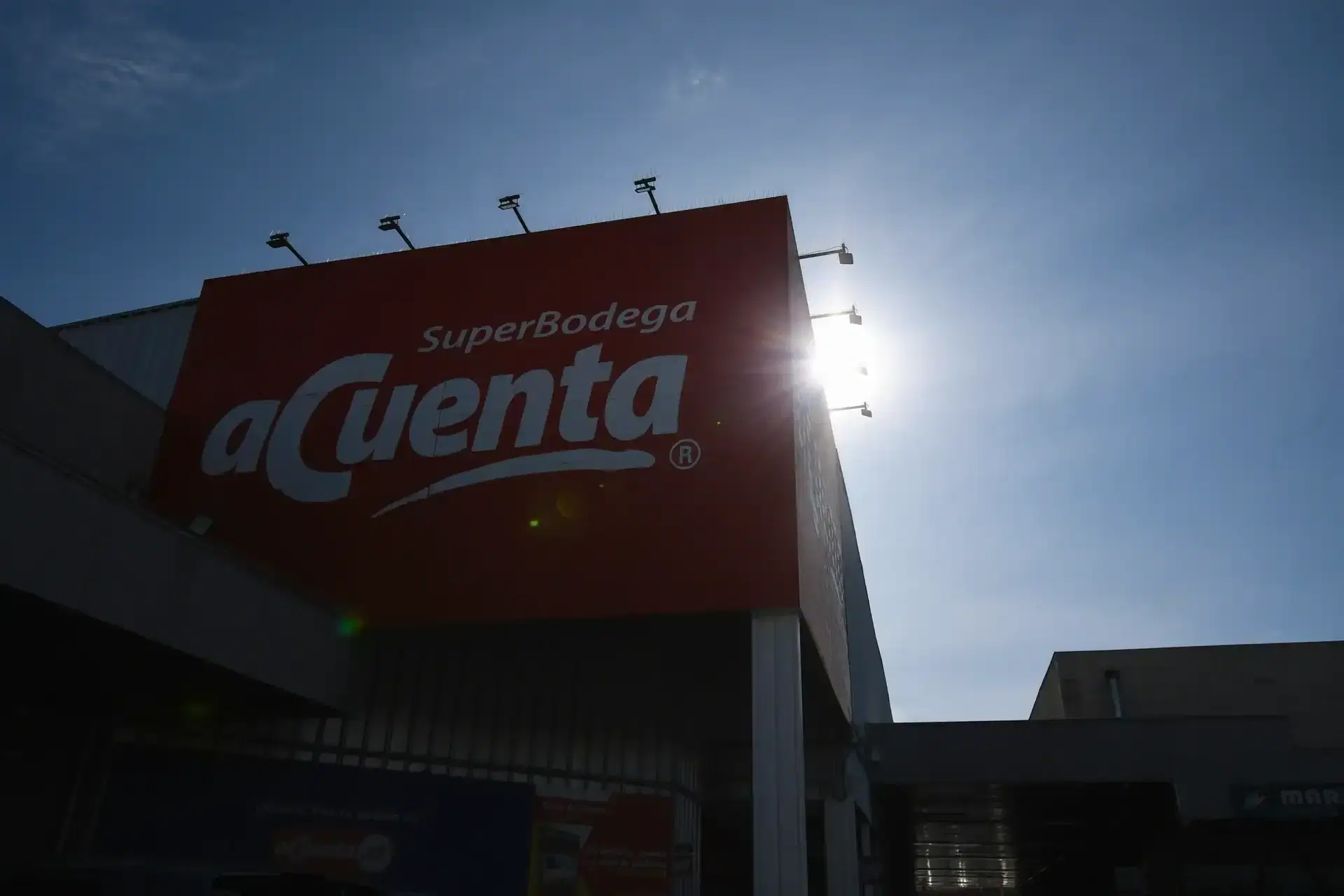 Instalación solar Supermercado Dabed