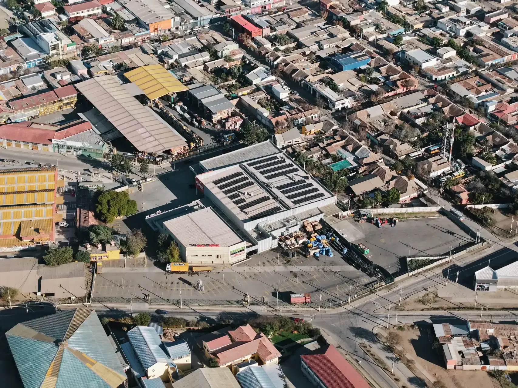 Instalación solar Supermercado Dabed